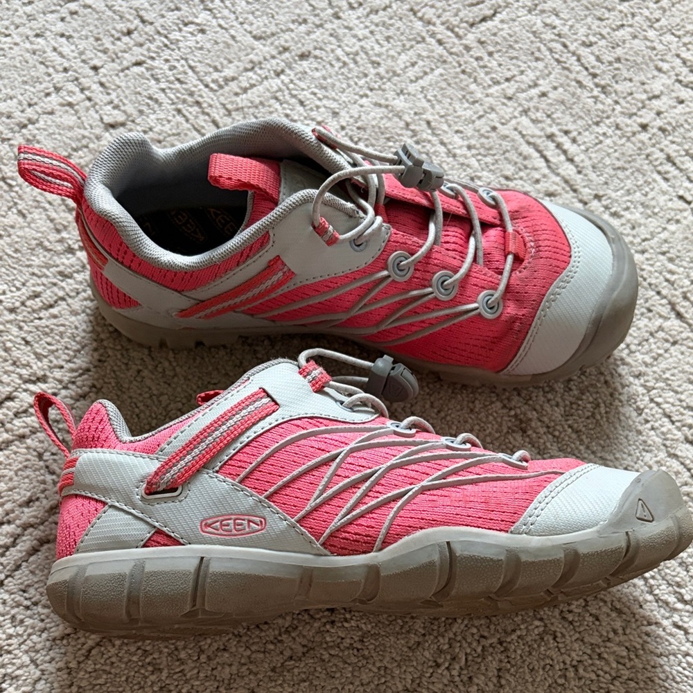 Keen Kids Sneakers in Pink and Gray